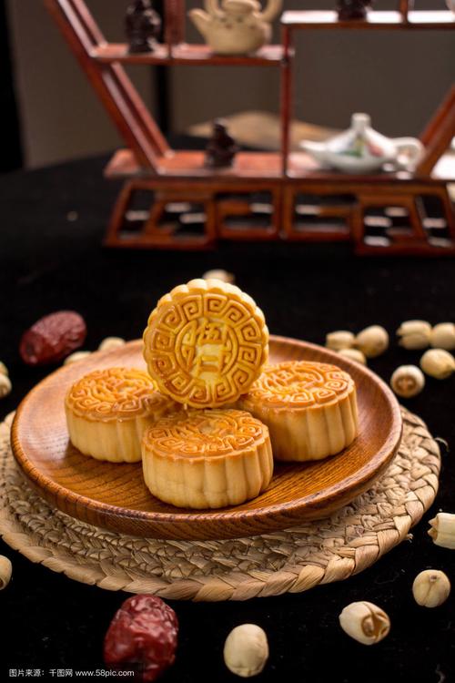 中秋月饼（中秋月饼图片）